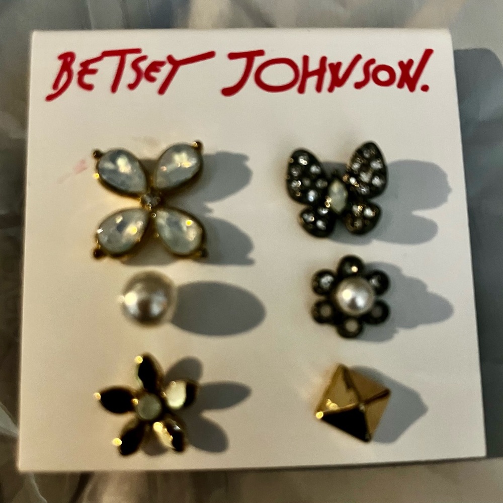 Betsey Johnson NWT set of 3 Earrings